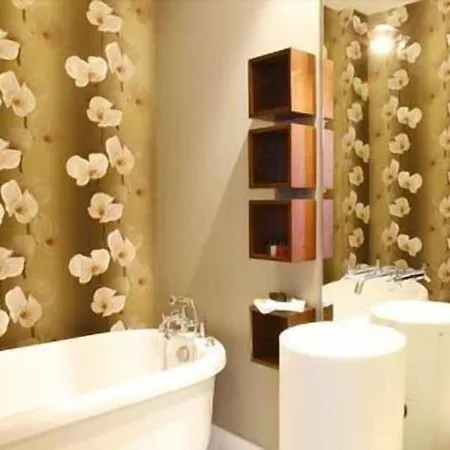 Samm Bistro Hotel 4*