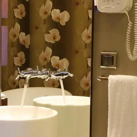 Samm Bistro Hotel
