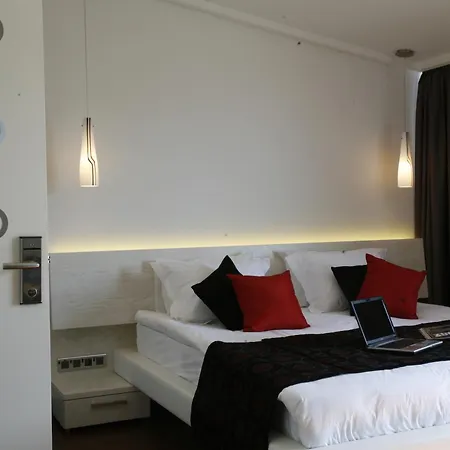 Otel Samm Bistro 4*