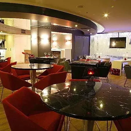 萨姆小酒馆及水利酒店 4*