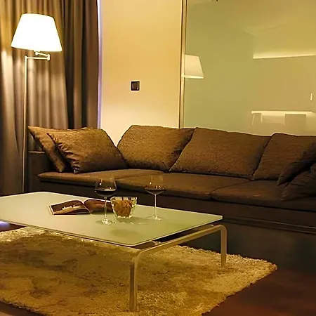Samm Bistro 4*
