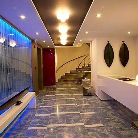 Отель Samm Bistro 4*