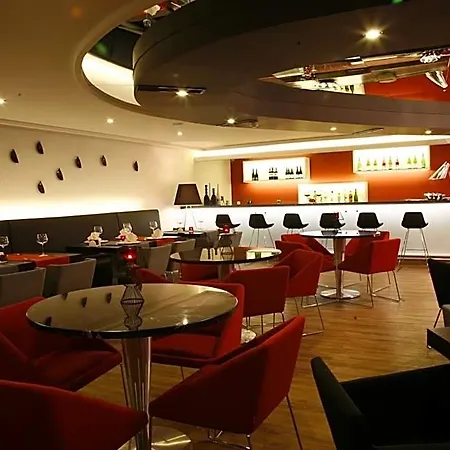 Samm Bistro Отель 4*
