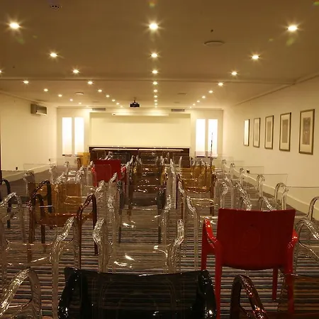 Otel Samm Bistro 4*
