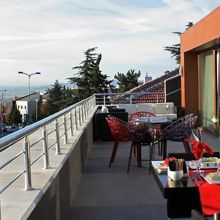 Samm Bistro 4*