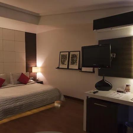Samm Bistro 4*